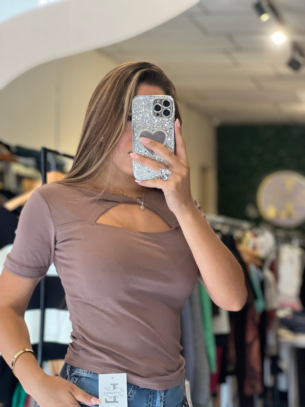 Remera abertura