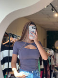 Remera abertura
