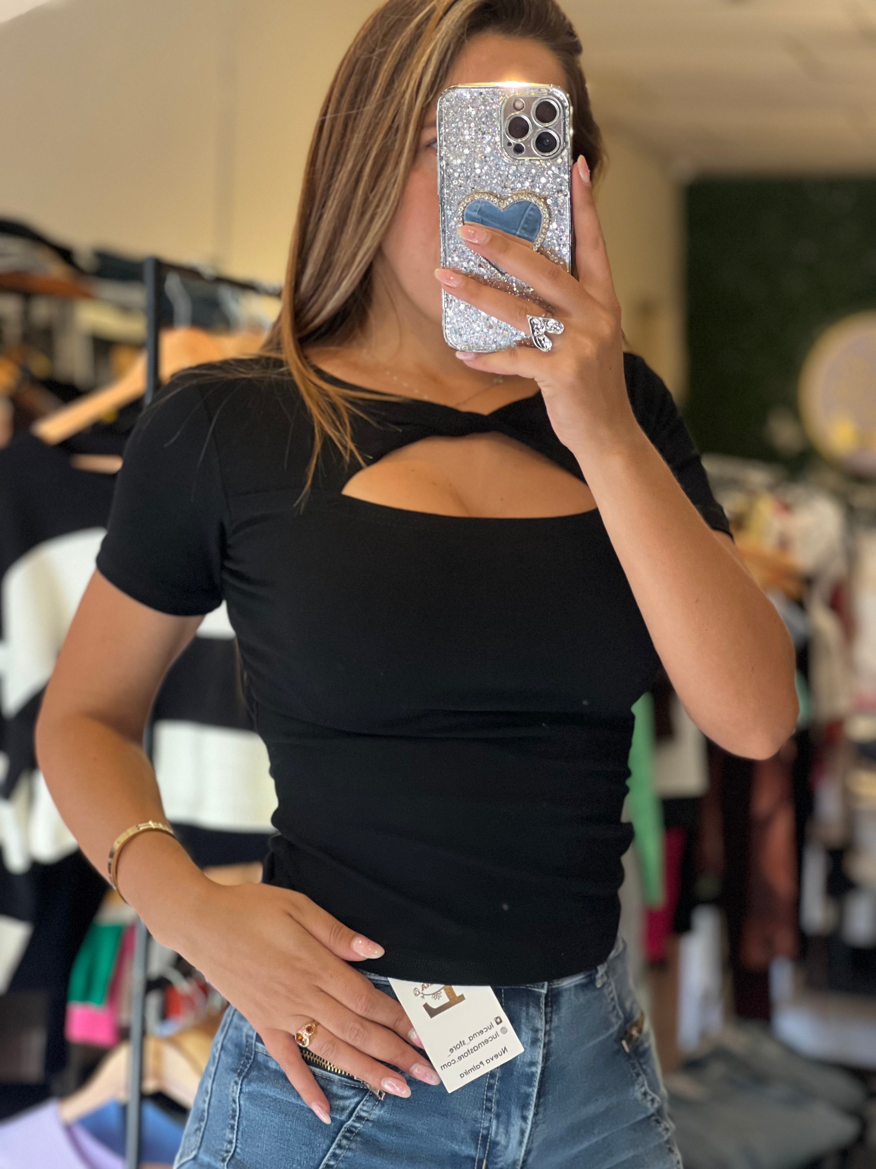 Remera abertura