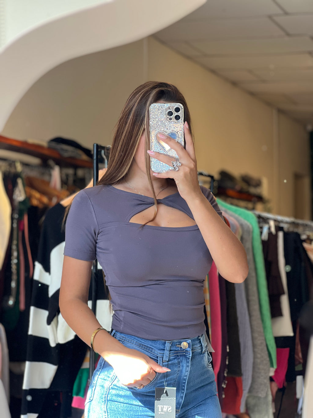 Remera abertura