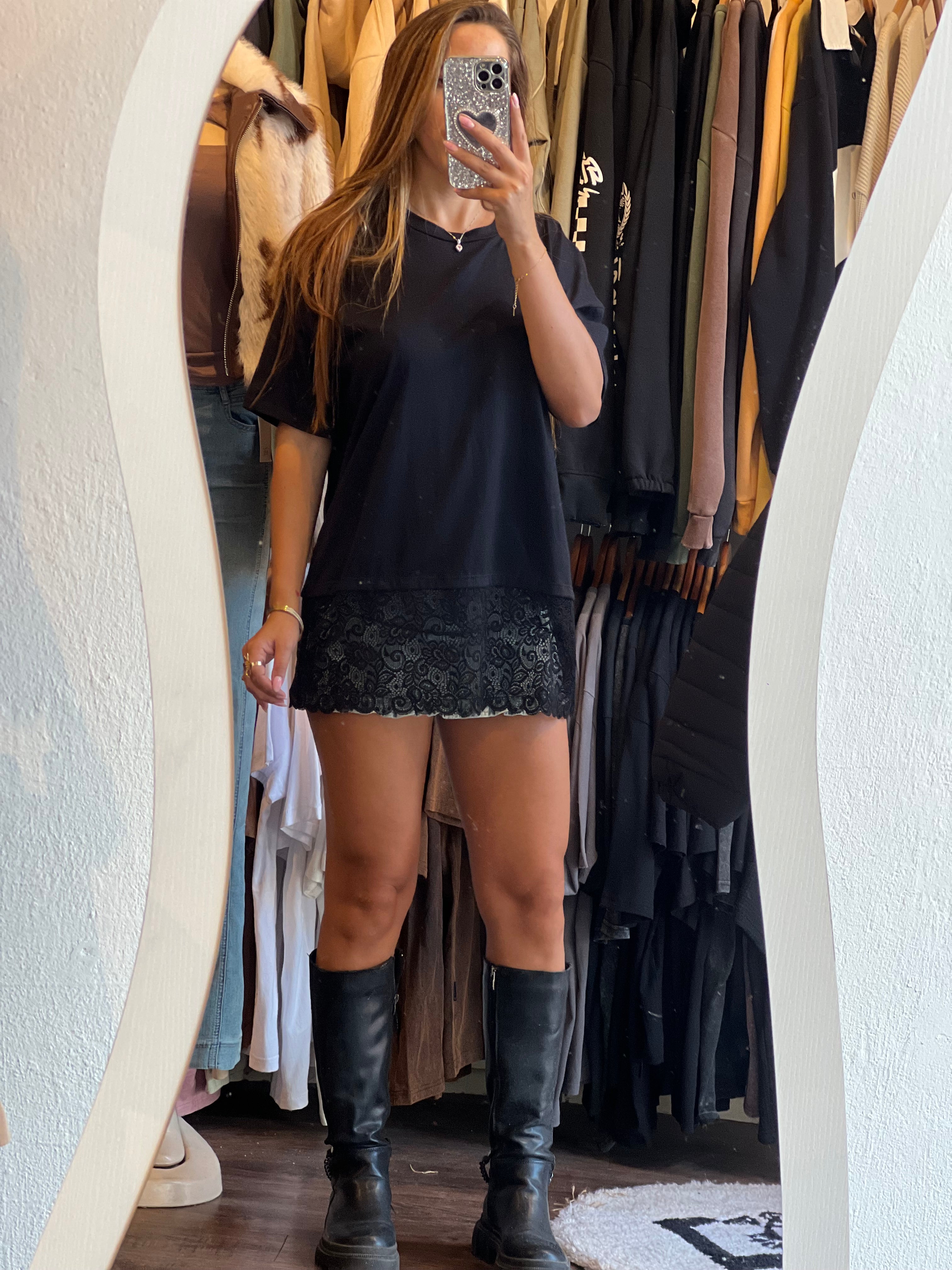 Remera con encaje